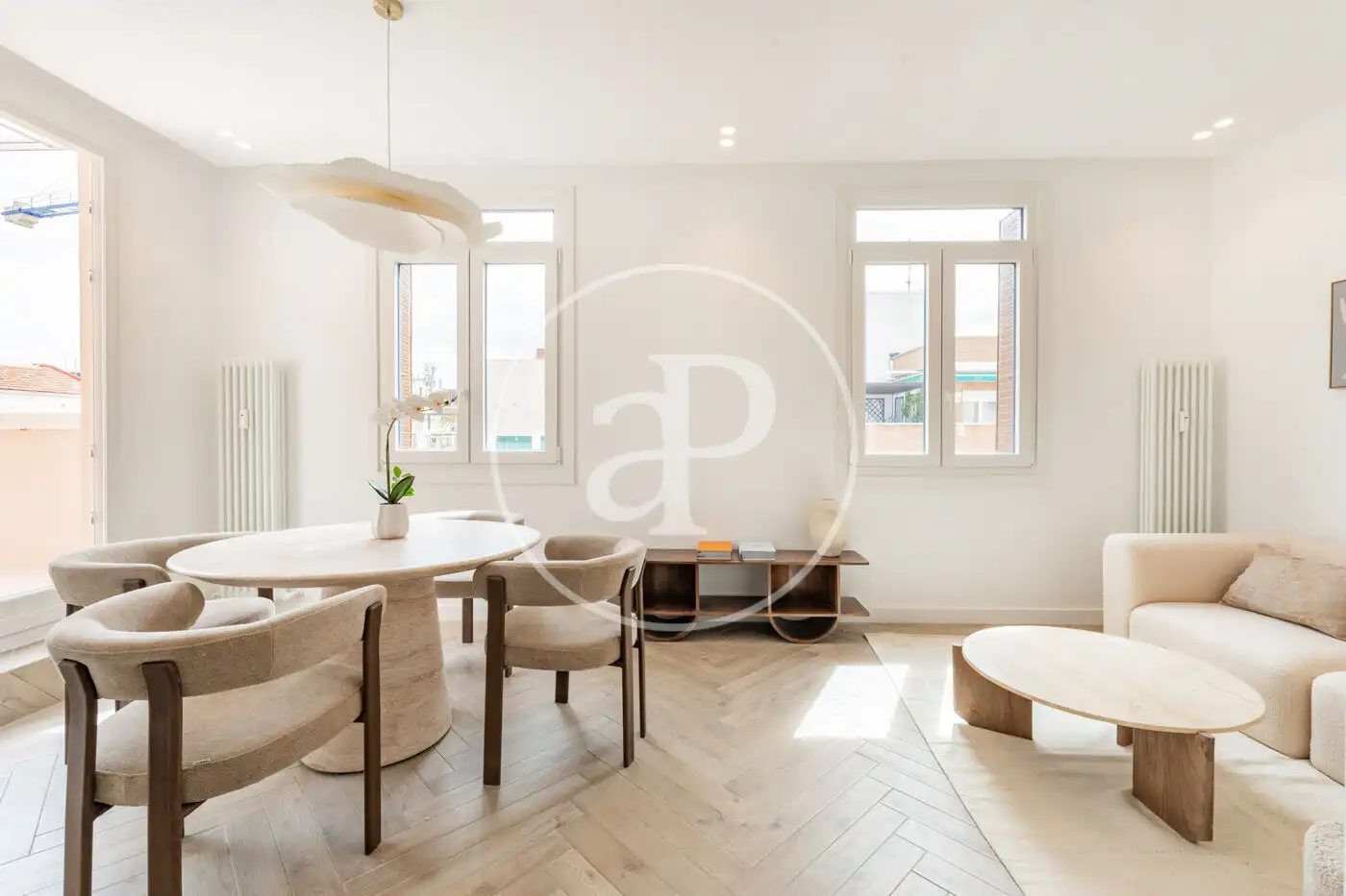 Living room of Flat for sale in Madrid  with Air Conditioner, Heating and Terrace