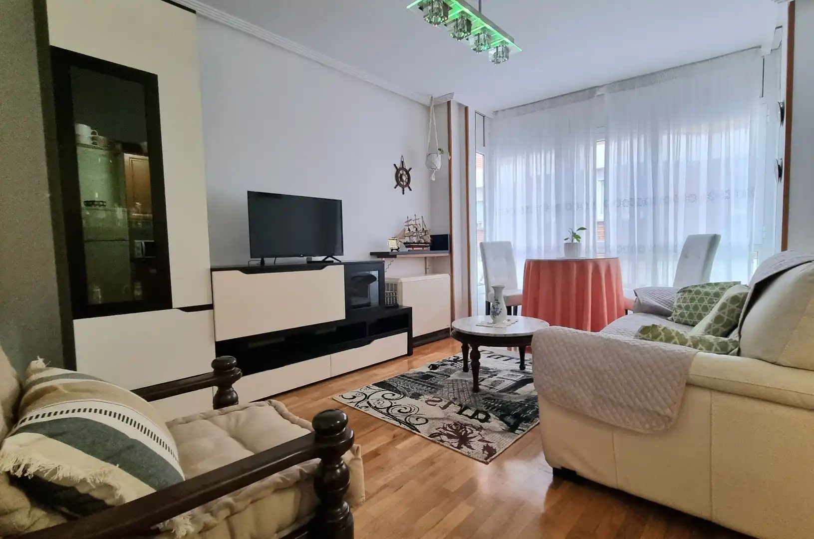 Sala de estar de Piso de alquiler en Carreño con Amueblado