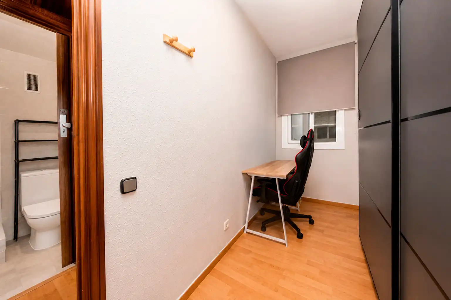 Dormitori de Pis en venda en Barcelona amb Aire condicionat, Parquet i Balcó