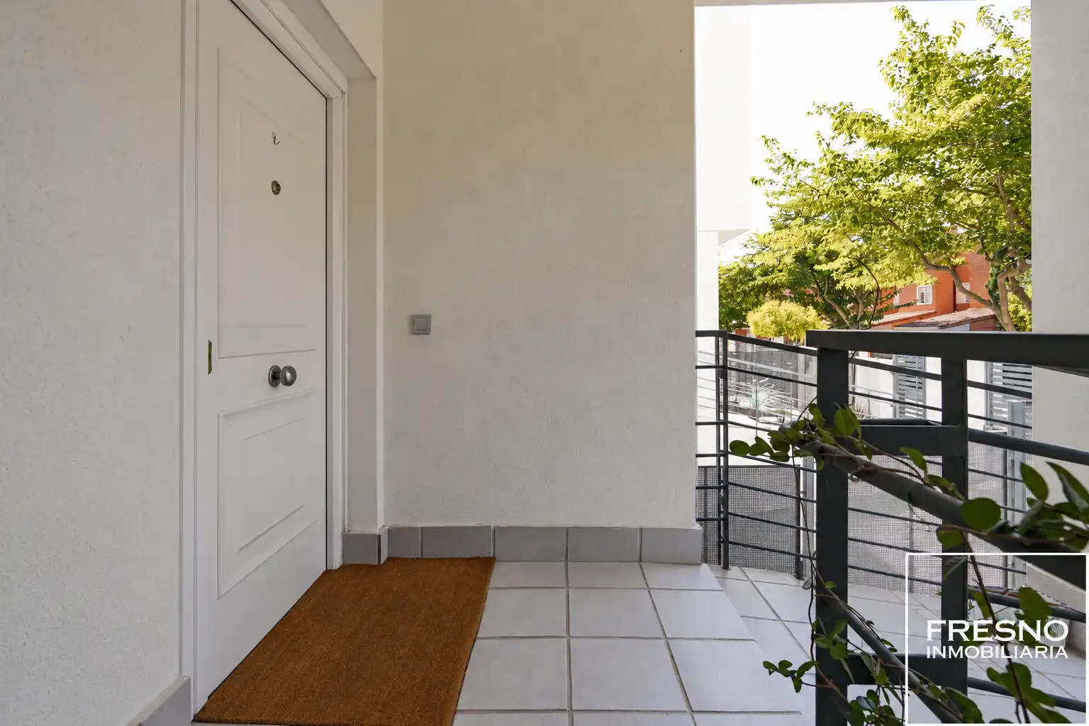Terraza de Casa adosada en venta en Miramadrid