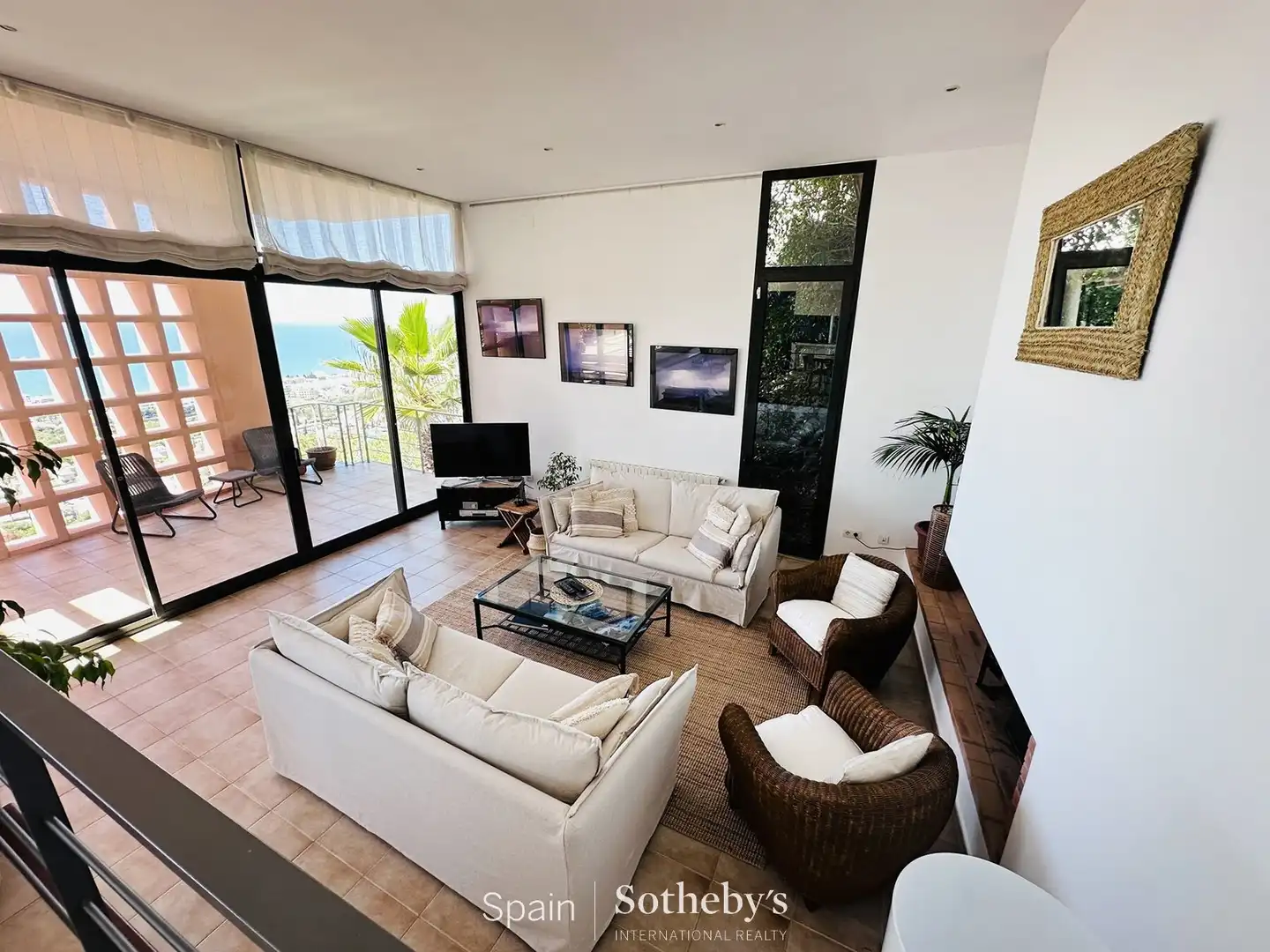Sala d'estar de Casa o xalet en venda en Sitges amb Aire condicionat, Calefacció i Jardí privat