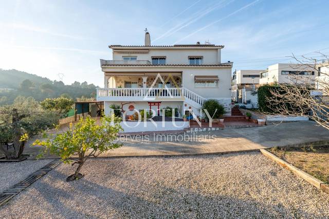Casa-chalet en Venta en Calle EUCALIPTUS DELS en Castellvell del Camp