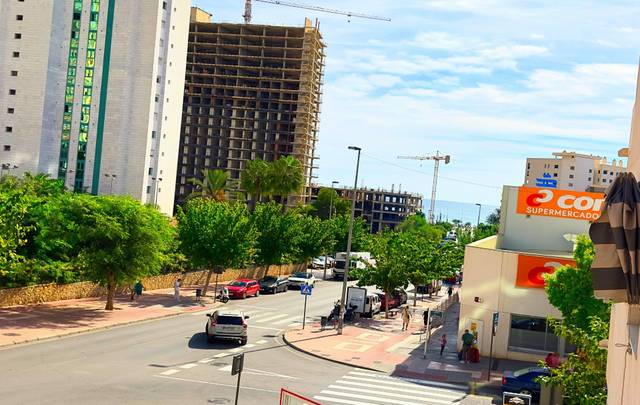 Piso en Venta en Avenida Mariners de la Vila Joiosa en Las Azaleas - Alkadir