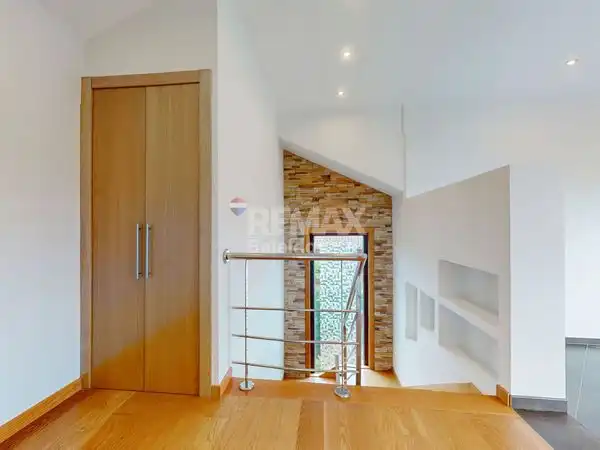 Casa o xalet en venda en Vigo  amb Calefacció, Jardí privat i Terrassa