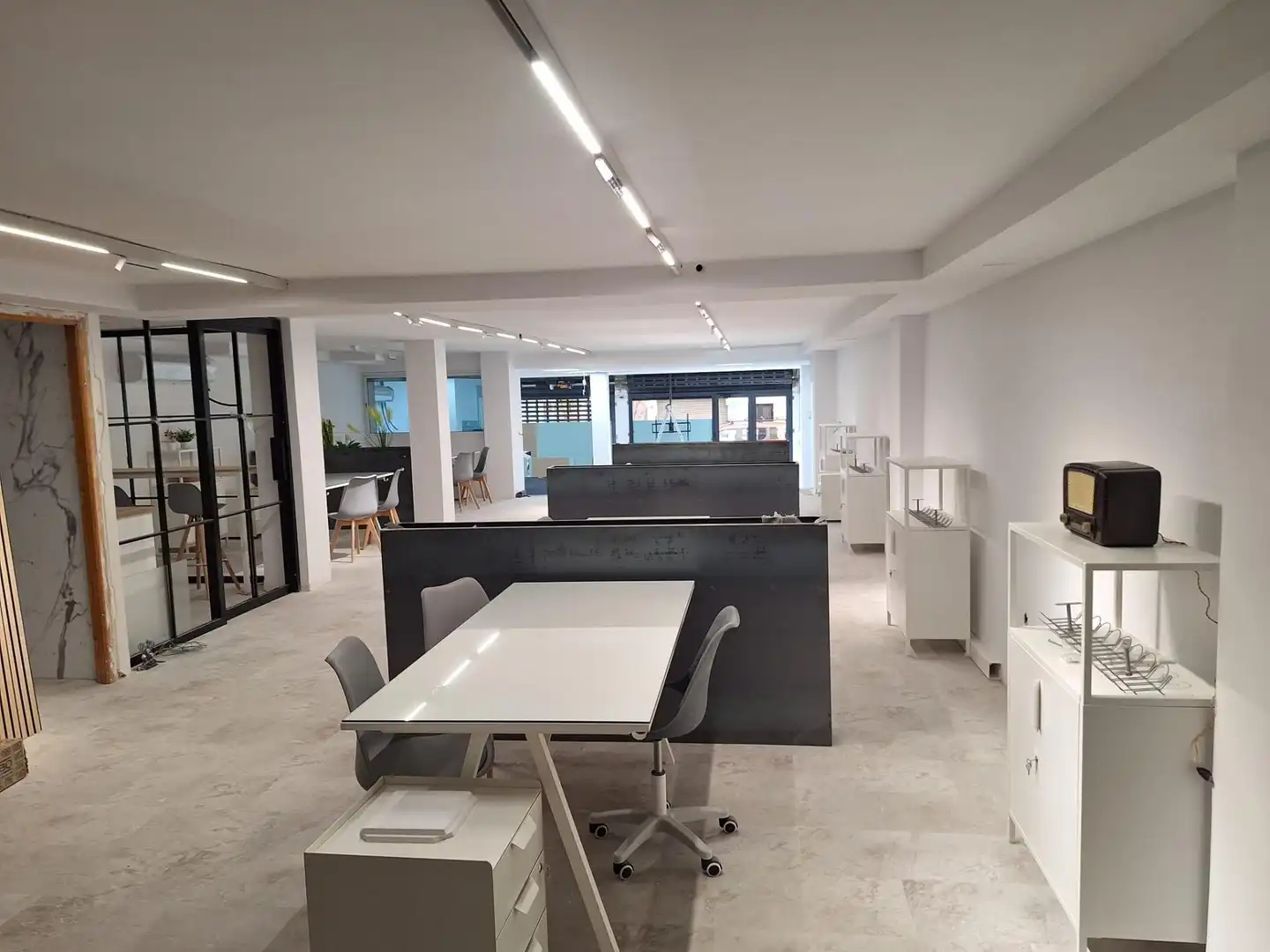 Commercial properties for rent in Son Amonda - Reis Catòlics