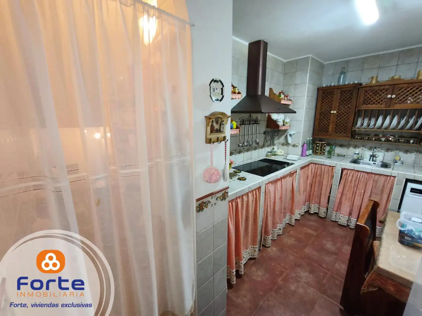 Kitchen of Houses for sale in Córdoba  with Air Conditioner, Heating and Furnished