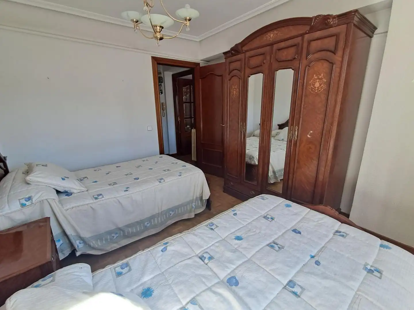 Habitación de Piso en venta en Valladolid con Calefacción, Parquet y Terraza