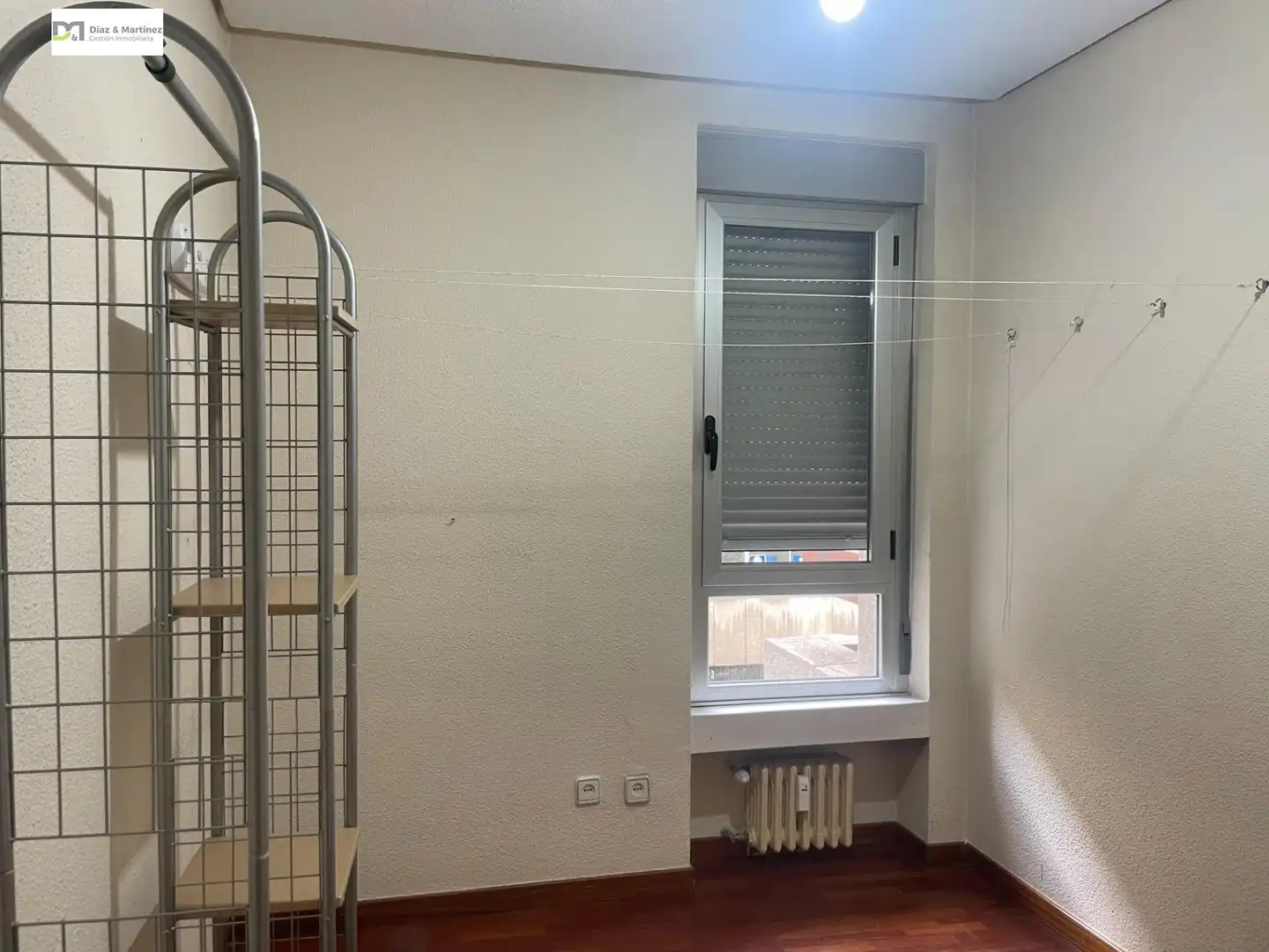 Schlafzimmer von Wohnung zur Miete in León Capital  mit Heizung, Parkett und Terrasse