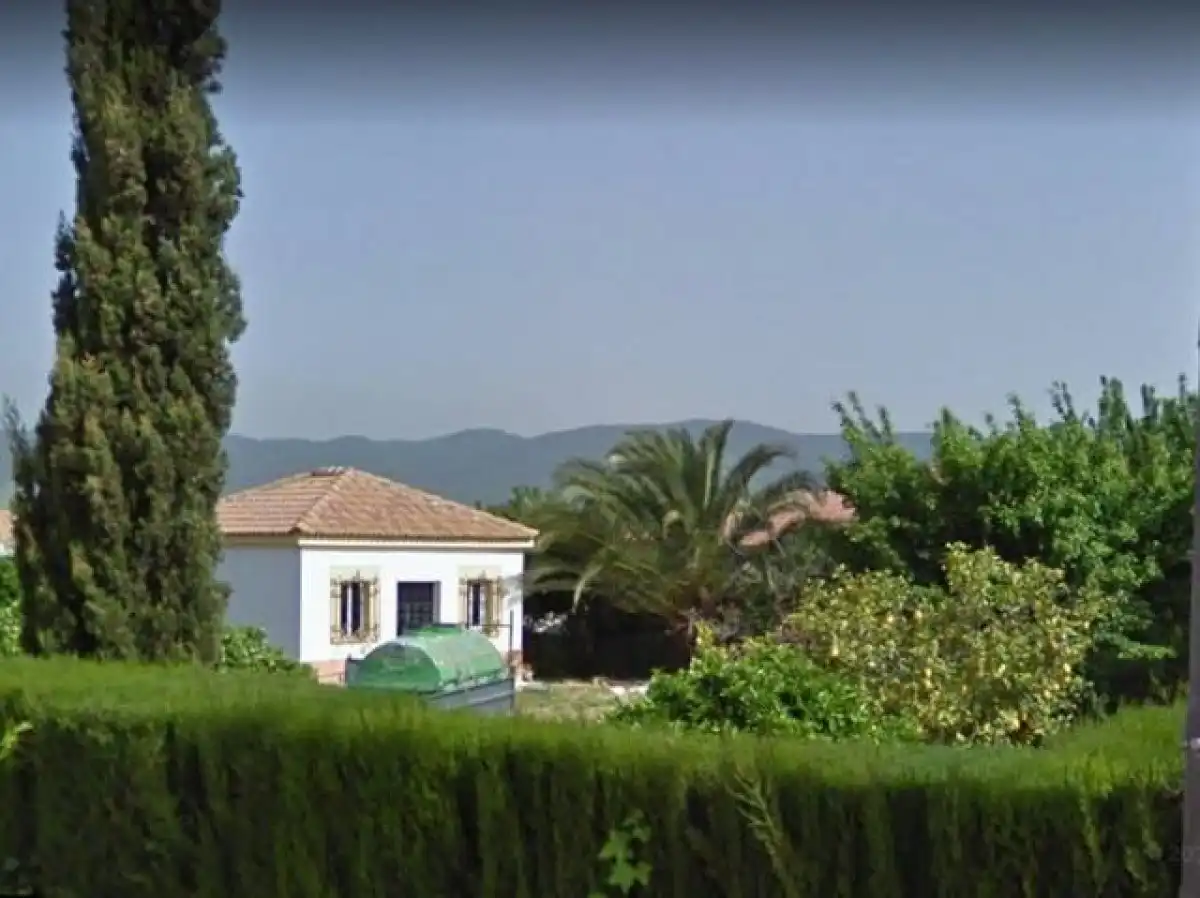 Casa con jardín en venta en Periurbano Oeste - Sierra, imagen 2