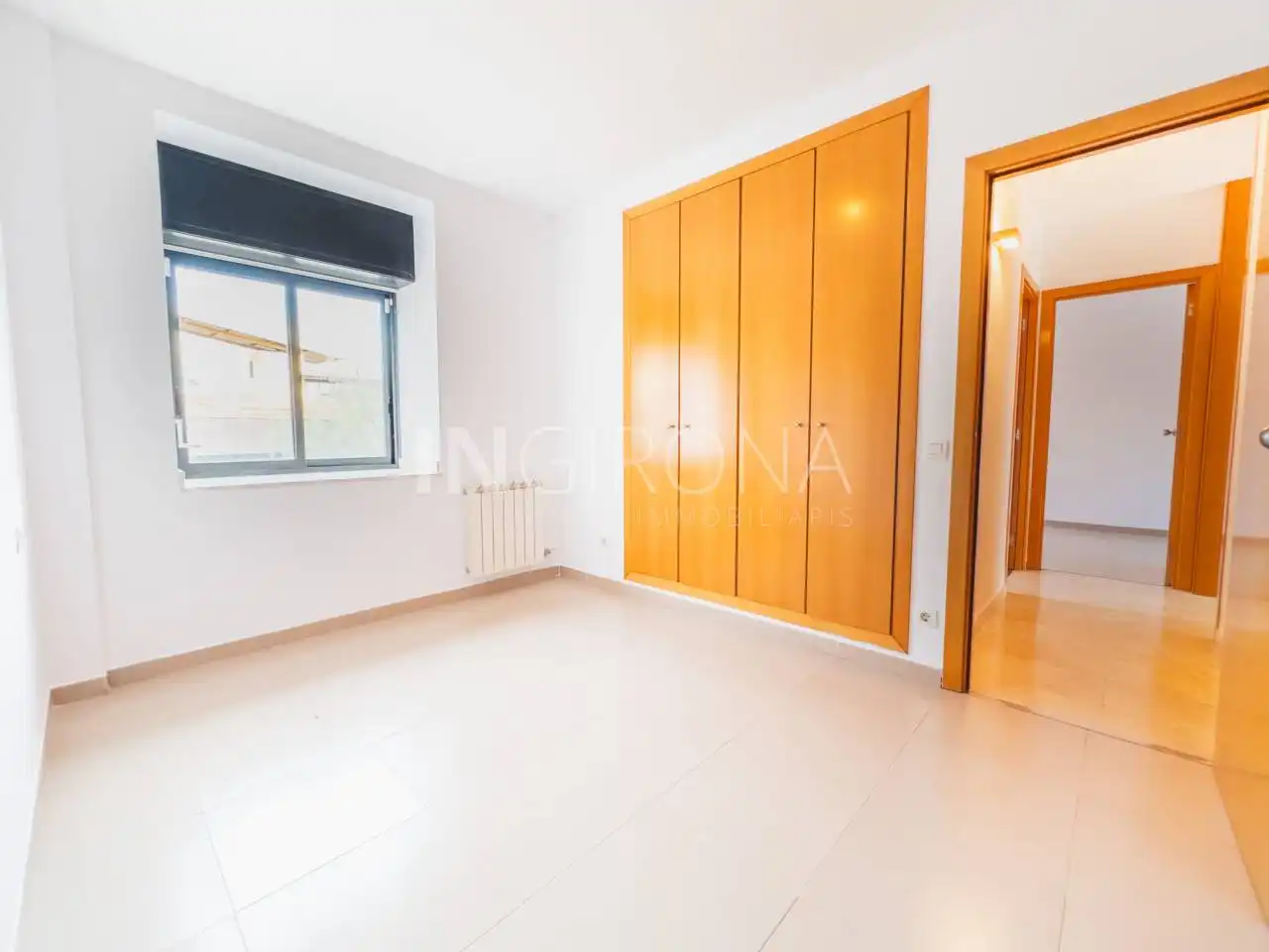 Schlafzimmer von Wohnung zum Verkauf in Girona mit Heizung, Terrasse und Balkon