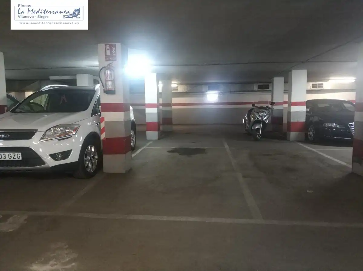 Aparcament de Garatge de lloguer en Vilanova i la Geltrú