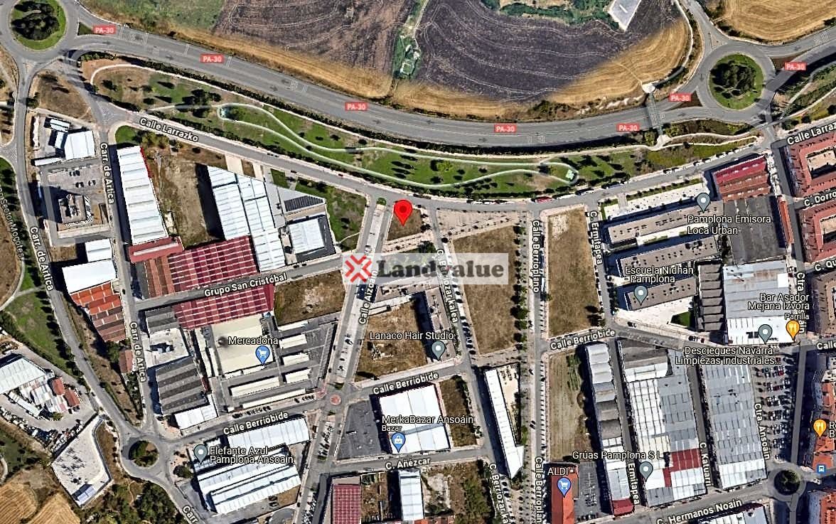 Außenansicht von Residential zum Verkauf in Ansoáin / Antsoain