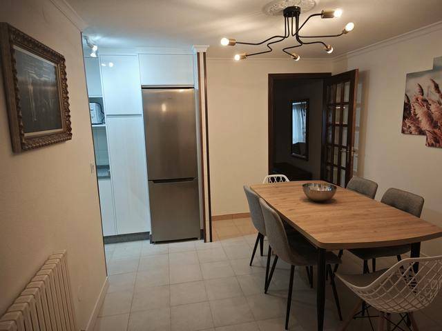 Casa adosada en Alquiler en Rúa das Cancelas en San Lázaro - Meixonfrío