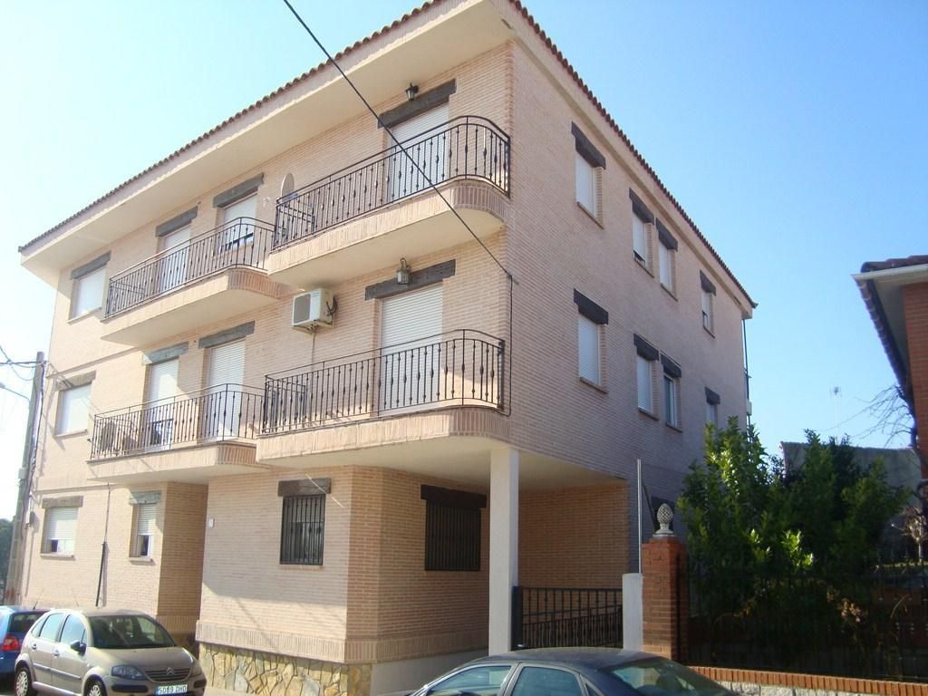 Exterior view of Box room for sale in Almorox