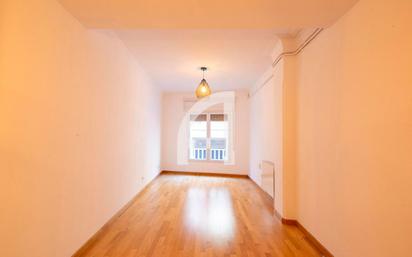 Bedroom of Flat for sale in  Barcelona Capital  with Heating