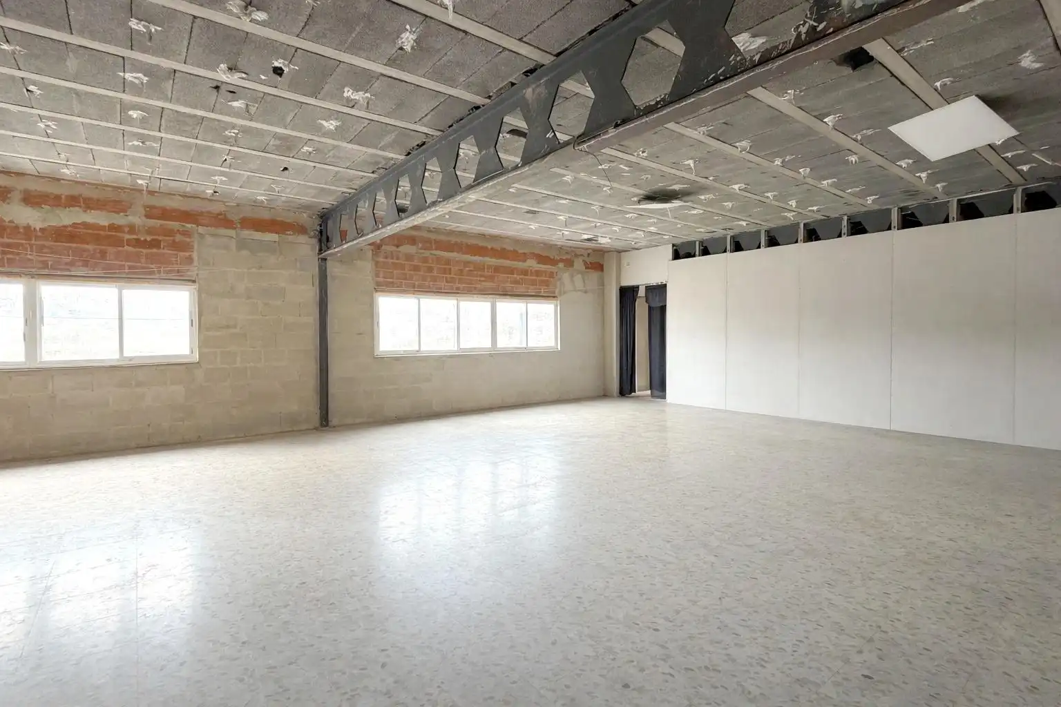 Fabrikhallen zum Verkauf in Sagunto / Sagunt