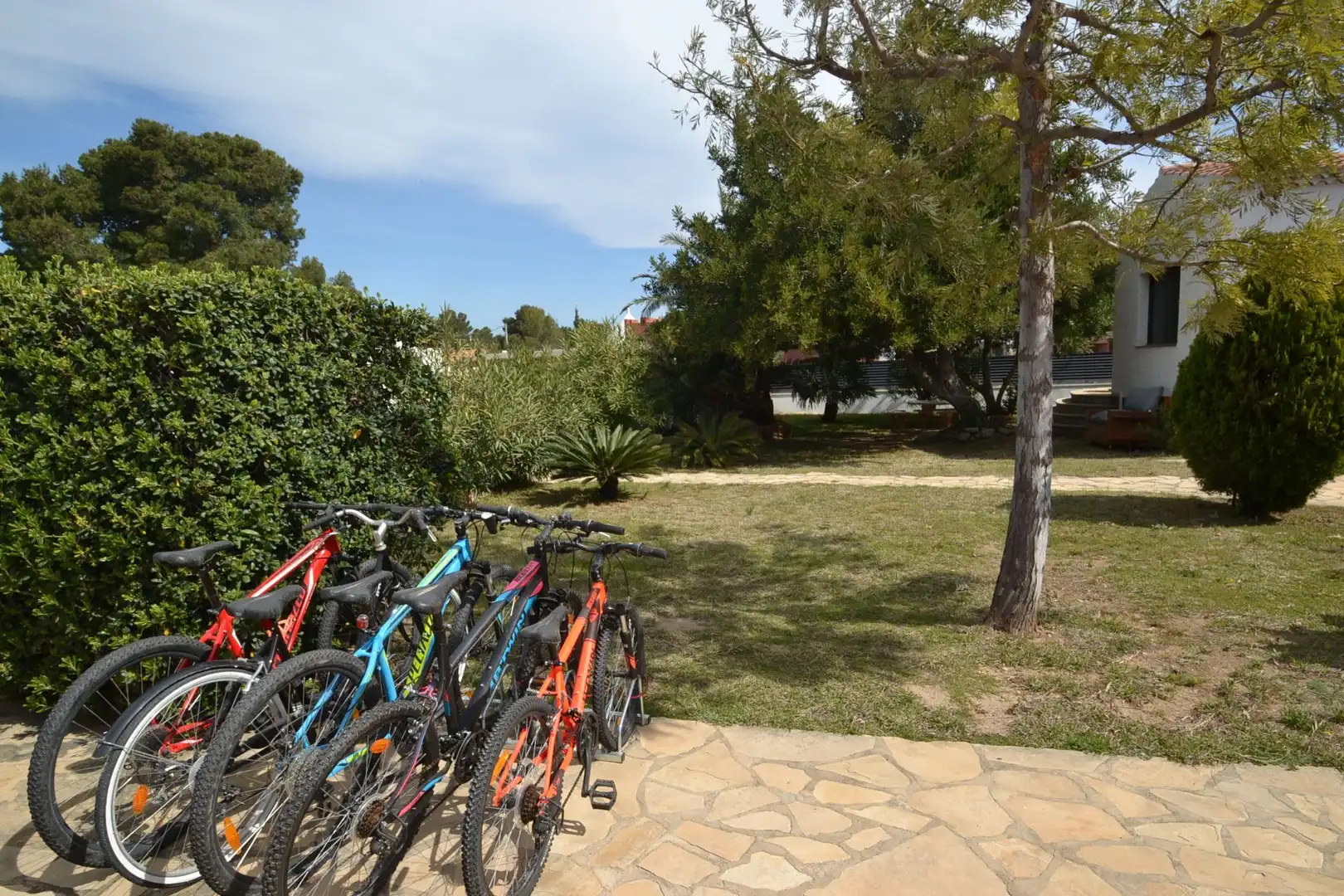Jardí de Casa o xalet en venda en Mont-roig del Camp amb Aire condicionat, Calefacció i Jardí privat