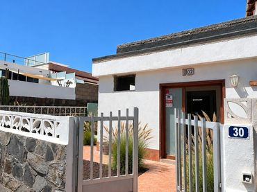 Bungalow avec piscine à vendre à gorrión 30