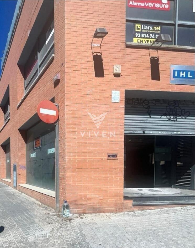 Vista exterior de Local en venda en Vilanova i la Geltrú