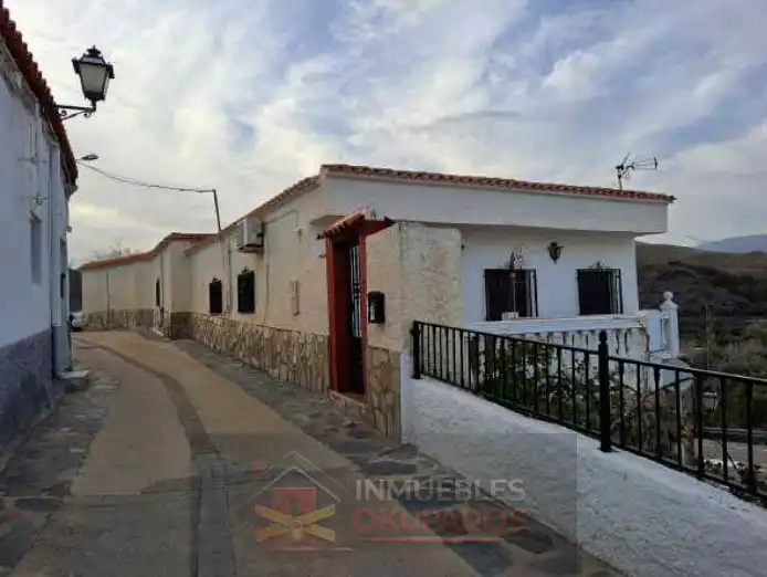 Vista exterior de Casa o xalet en venda en Las Tres Villas