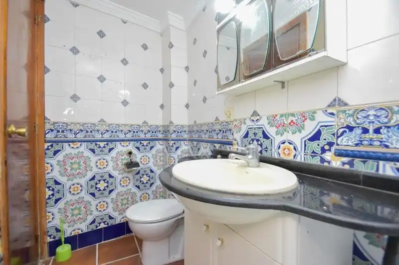 Baño de Piso en venta en Granada con Terraza