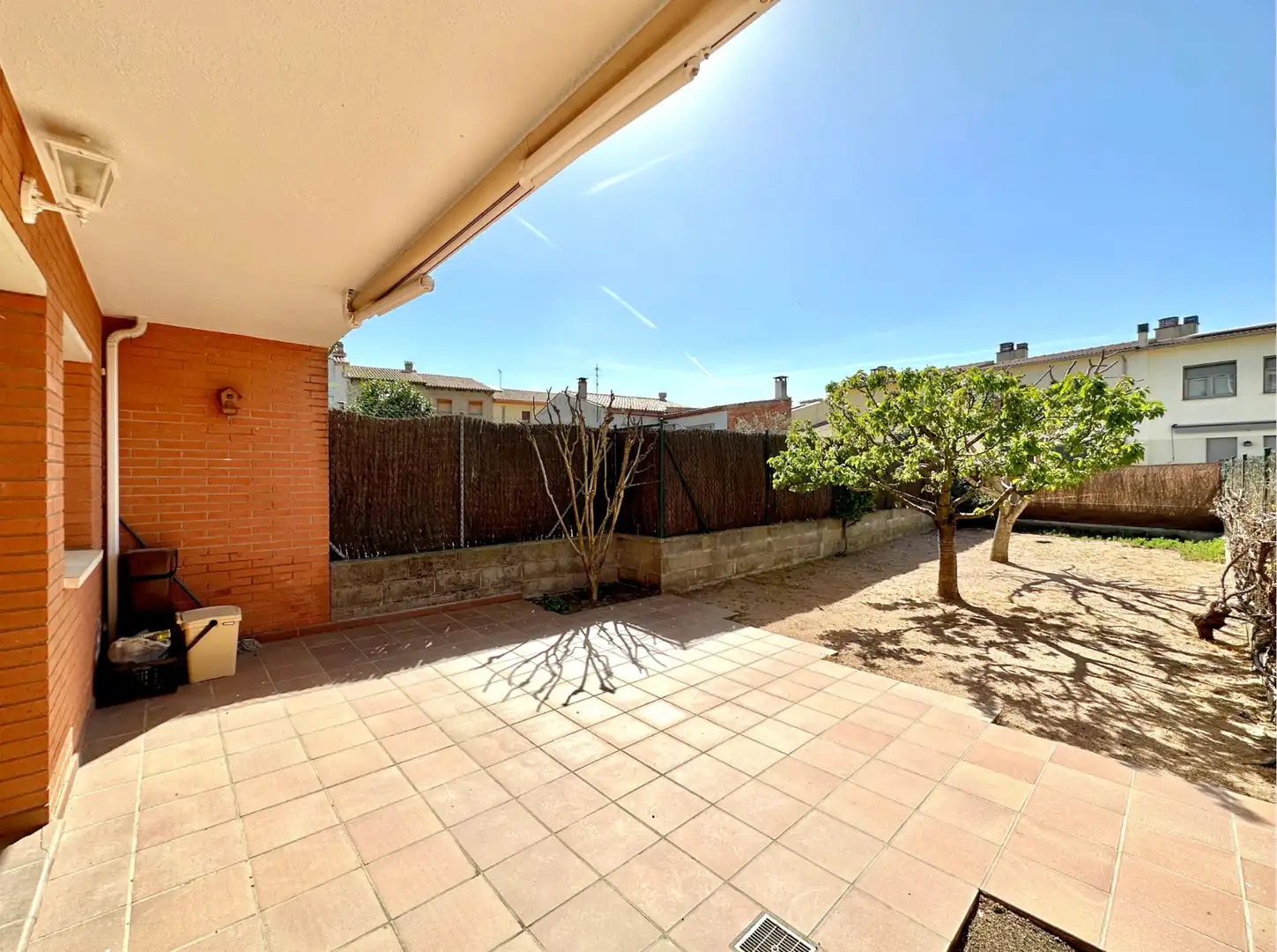 Terrasse von Einfamilien-Reihenhaus zum Verkauf in Taradell mit Heizung, Privatgarten und Terrasse
