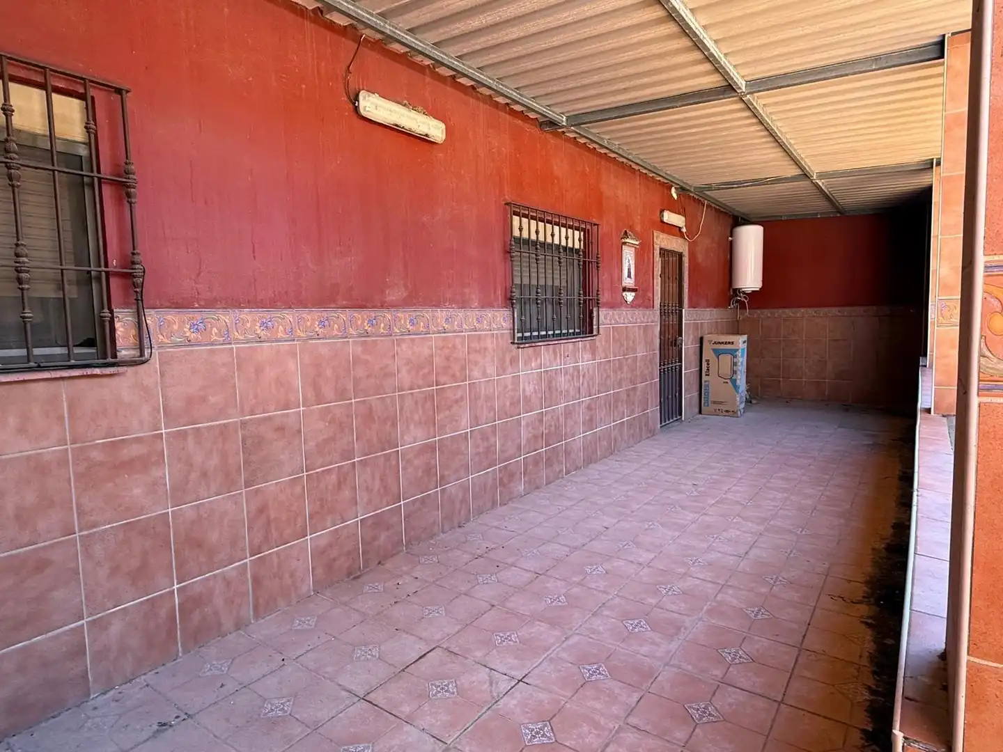 Vista exterior de Casa o xalet en venda en La Línea de la Concepción