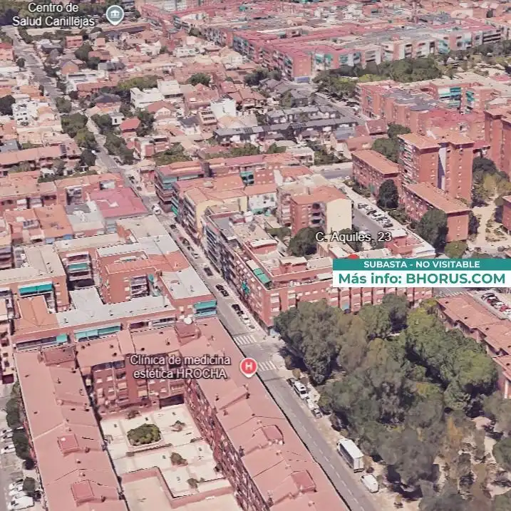 Vista exterior de Piso en venta en Madrid con Jardín privado