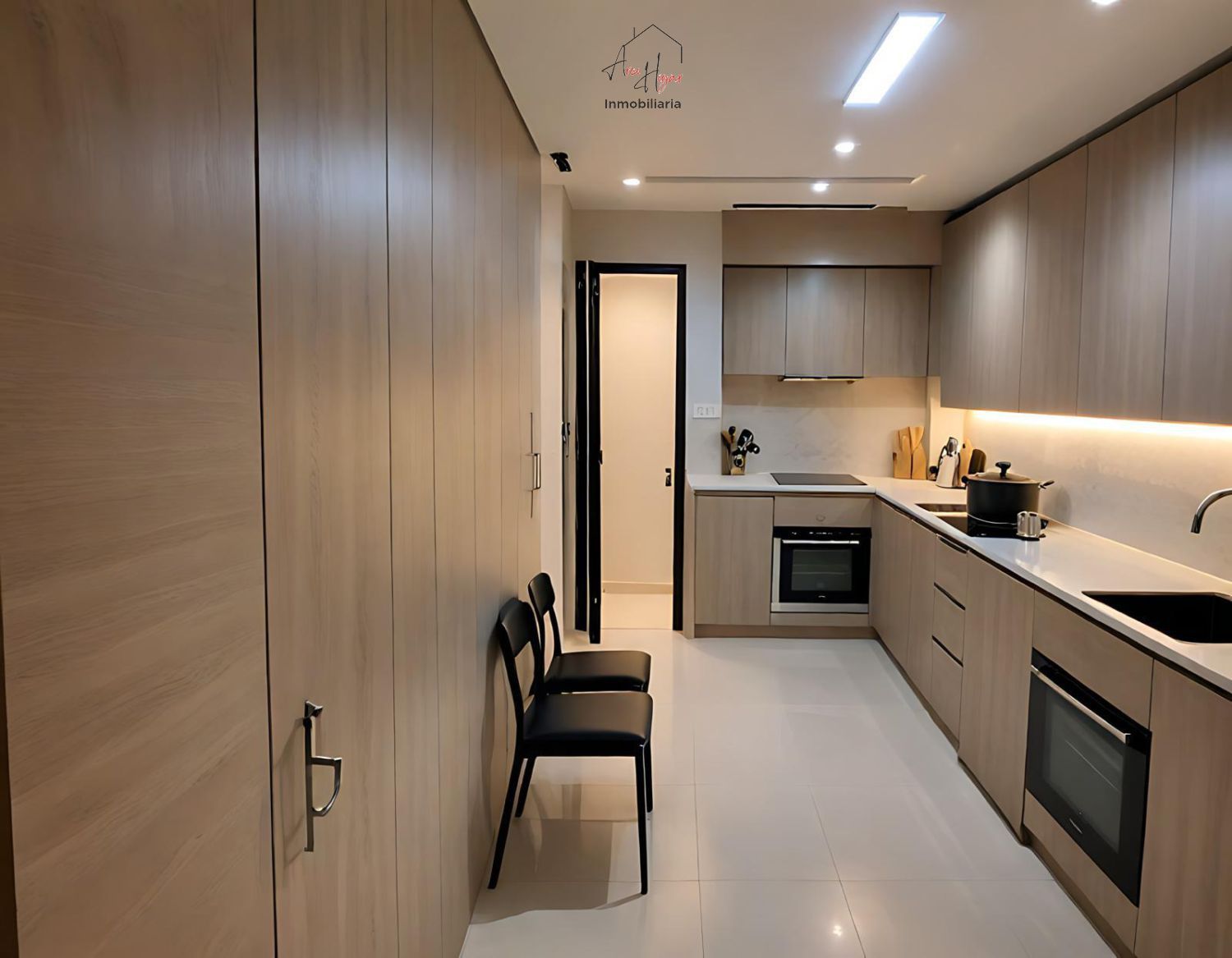 Kitchen of Flat for sale in Salamanca Capital  with Heating and Balcony