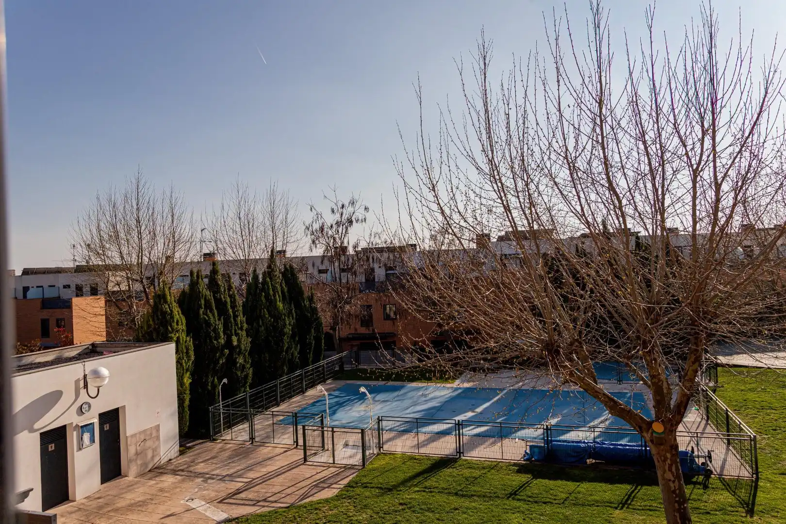 Piscina de Casa adosada en venda en Valdemoro amb Aire condicionat, Calefacció i Piscina comunitària