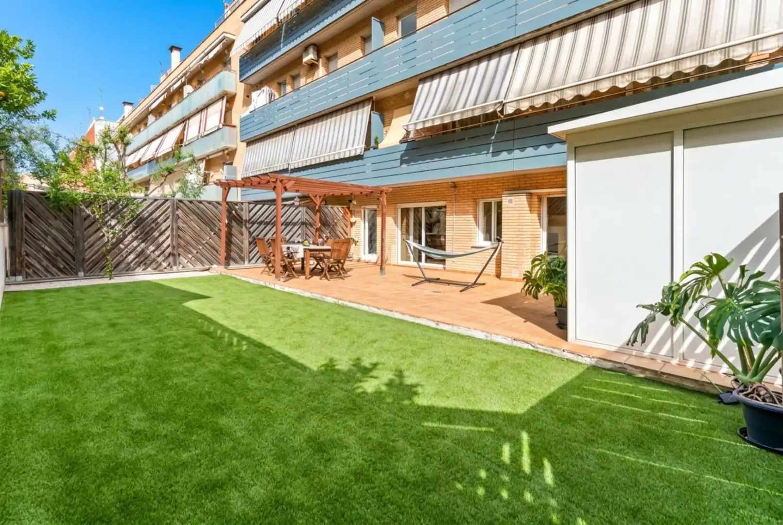 Terrasse von Wohnung zum Verkauf in Mataró mit Klimaanlage, Heizung und Privatgarten