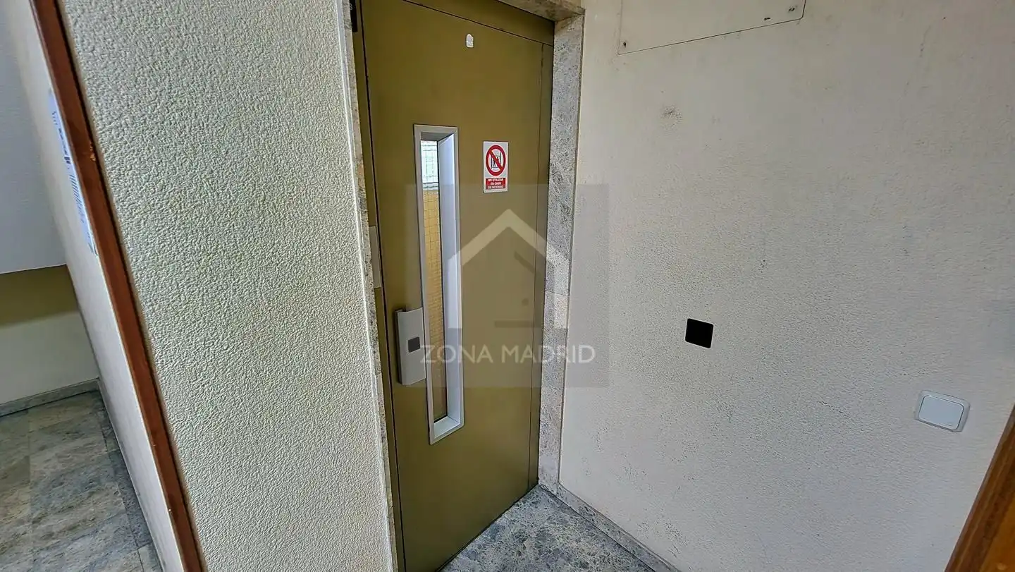 Flat for sale in Tetuán