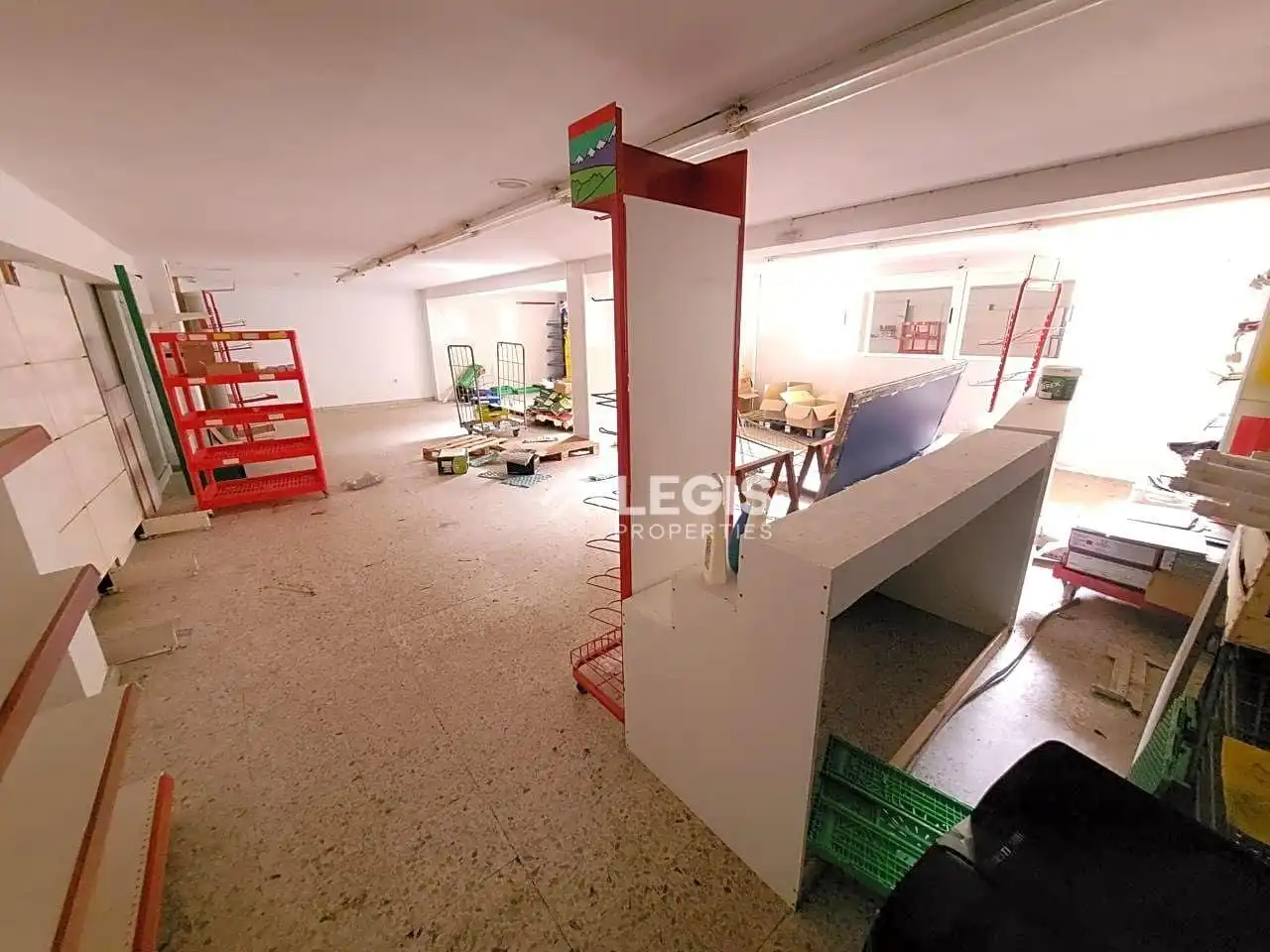 Local en venda en Mieres (Asturias) amb Terrassa
