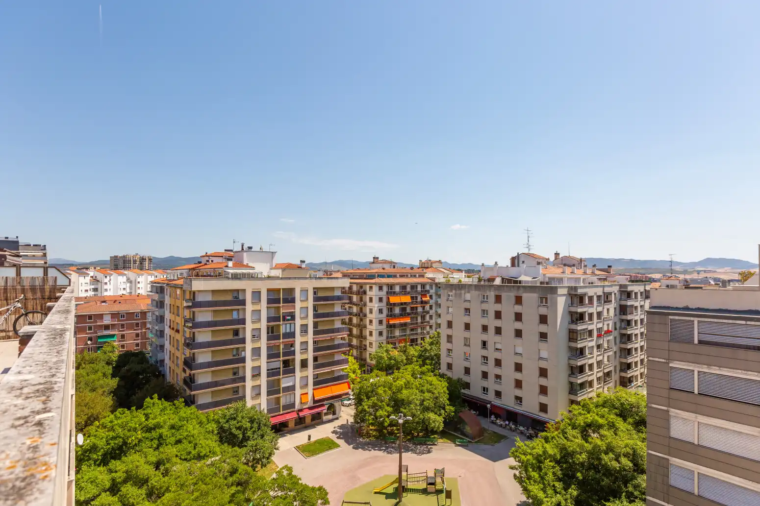 Exterior view of Attic for sale in  Pamplona / Iruña  with Heating, Parquet flooring and Terrace