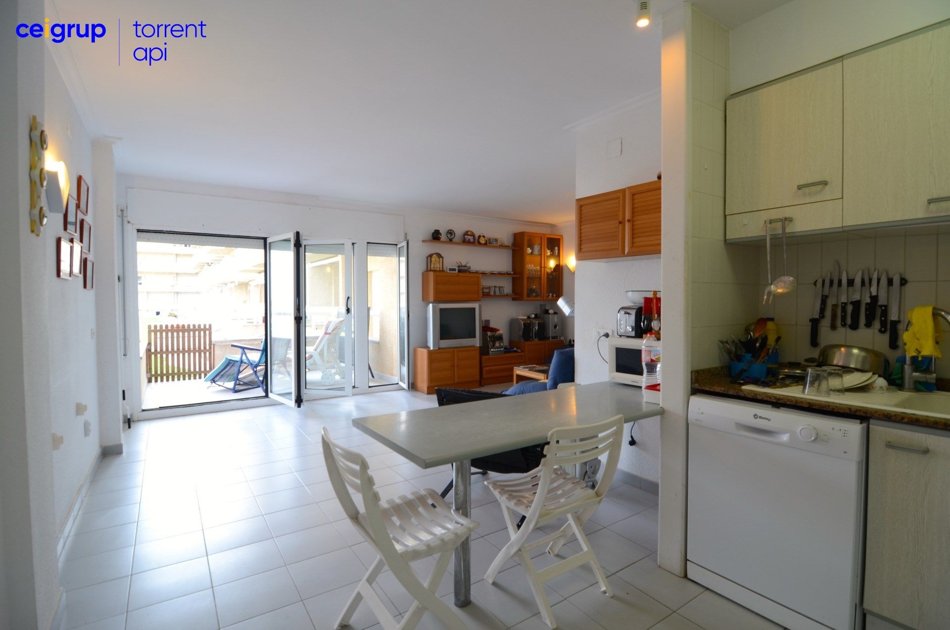 Exterior view of Planta baja for sale in L'Estartit  with Terrace, Swimming Pool and Furnished