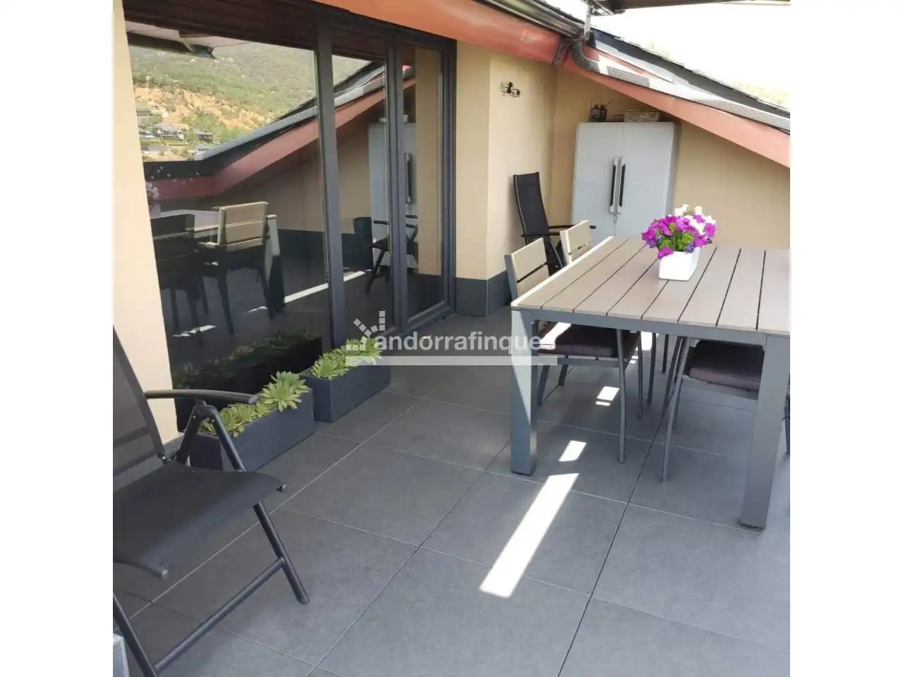 Terraza de Apartamento en venta en Montferrer i Castellbò con Aire acondicionado, Terraza y Trastero