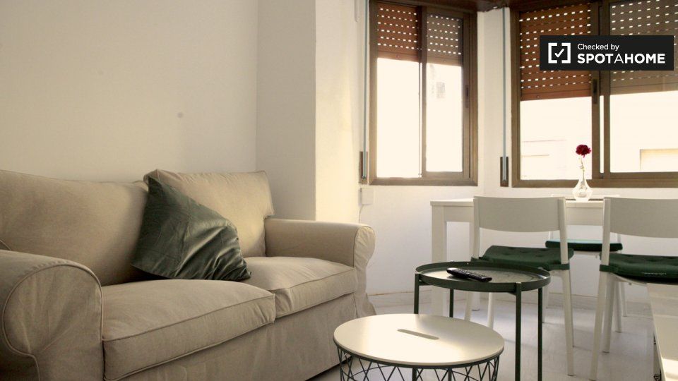 Living room of Flat to rent in L'Hospitalet de Llobregat  with Air Conditioner, Heating and Furnished