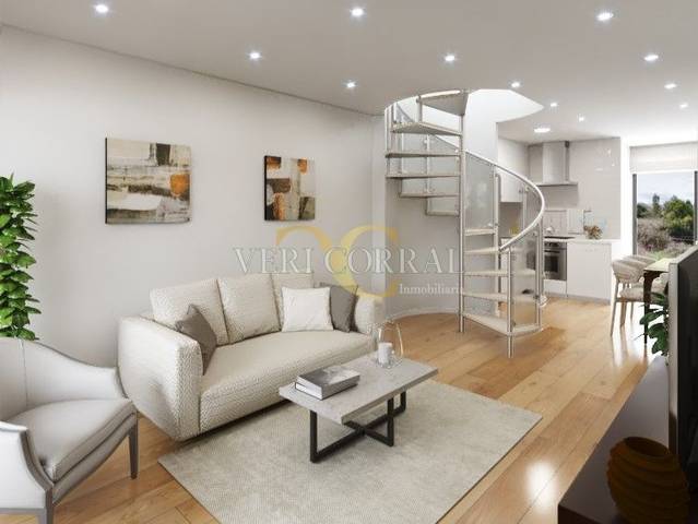 Casa adosada en Venta en Calle de la Rioja en Tremañes