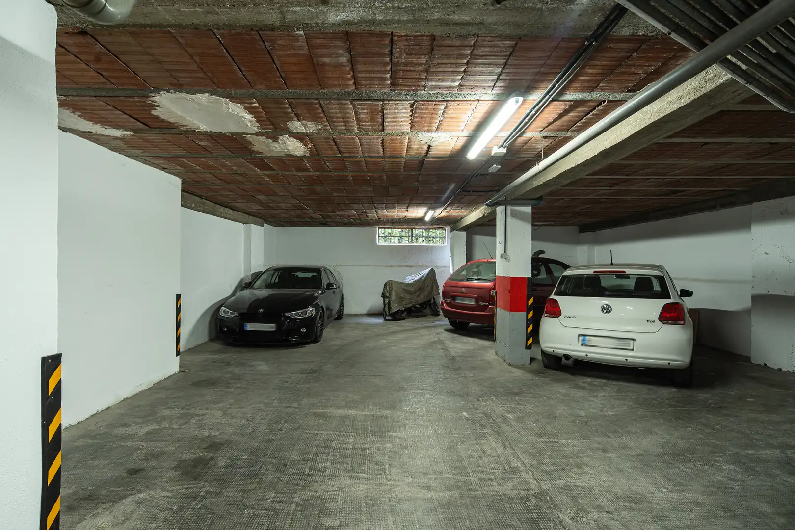 Parking of Flat for sale in Granada  with Air Conditioner, Parquet flooring and Terrace