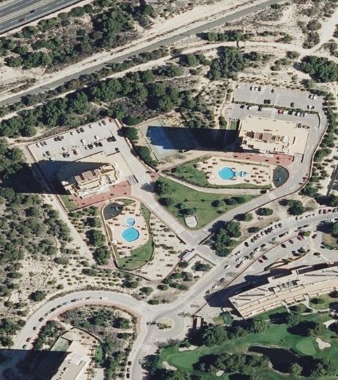 Foto 2 de Piso en venta en Partida la Cala. Jardin de Benidorm, Vienda Tipo I, Via Parque, Benidorm