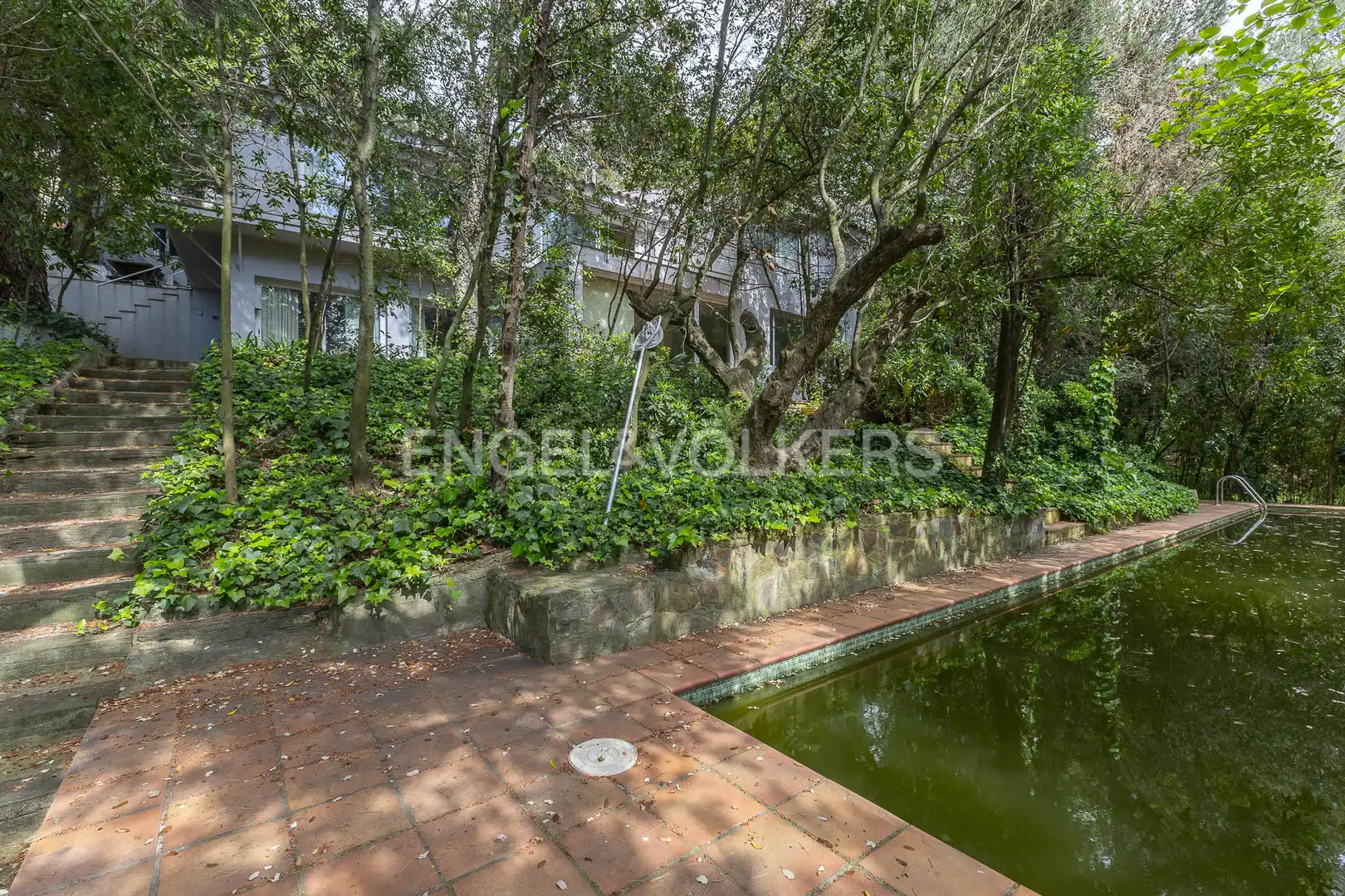 Vista exterior de Casa o chalet en venta en Barcelona con Calefacción, Jardín privado y Terraza