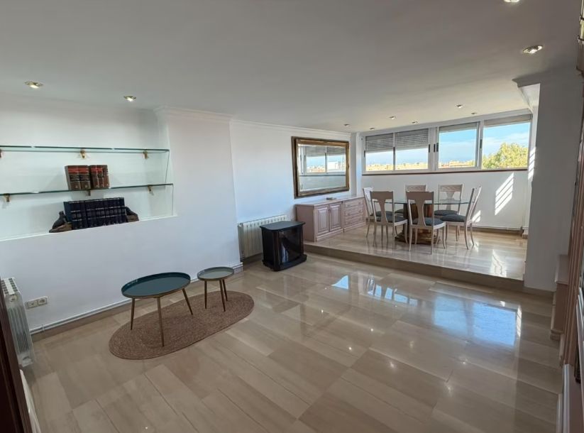 Menjador de Pis de lloguer en Sagunto / Sagunt amb Aire condicionat, Terrassa i Forn