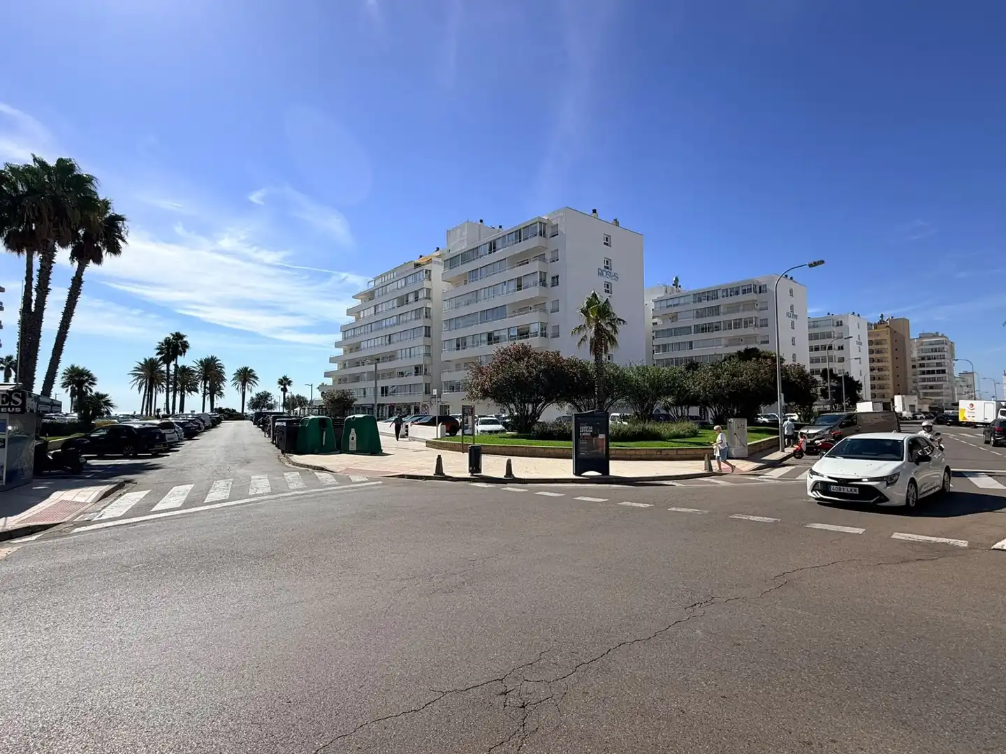 Vista exterior de Apartament en venda en Roses amb Aire condicionat, Calefacció i Terrassa