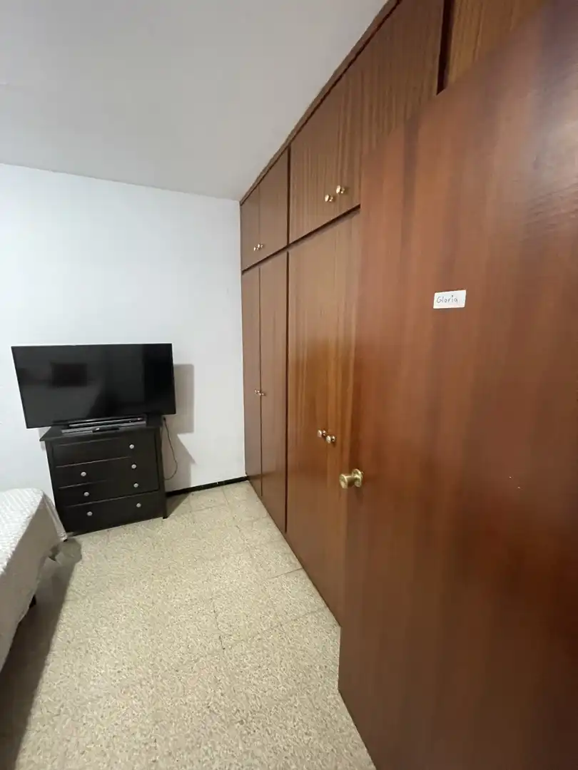 Dormitori de Pis en venda en Girona amb Calefacció i Balcó