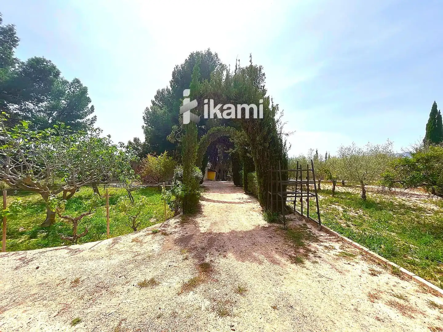 Casa o chalet en venta en Elda con Calefacción, Trastero y Piscina