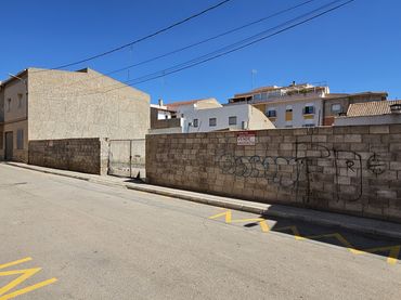 Terreno residencial en venta en Calle de la Hoya 47