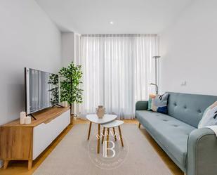 Living room of Flat to rent in  Madrid Capital  with Air Conditioner, Terrace and Swimming Pool