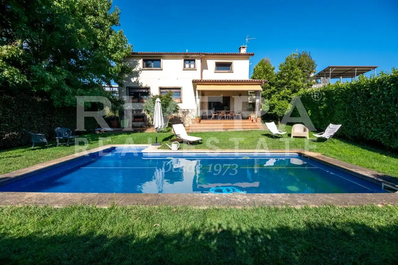 Villa avec piscine à vendre à Charruadas, imagen 2