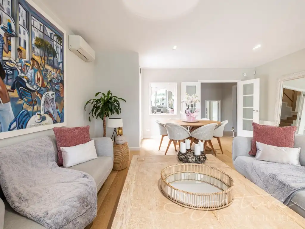 Sala d'estar de Casa o xalet de lloguer en Sant Cugat del Vallès amb Aire condicionat, Piscina i Moblat