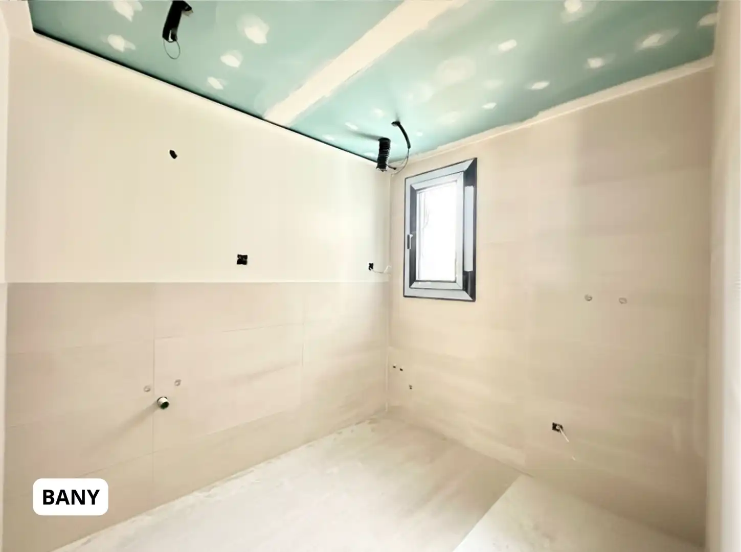Baño de Dúplex en venta en L'Esquirol con Calefacción y Horno